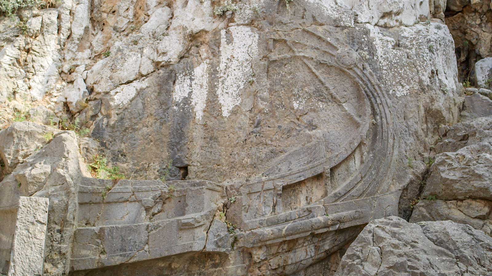 Ανάλυφη αναπαράσταση τριήρους από τη Λίνδο της Ρόδου, 2ος αι. π.Χ. (© Υπουργείο Πολιτισμού / Εφορεία Αρχαιοτήτων Δωδεκανήσου)
