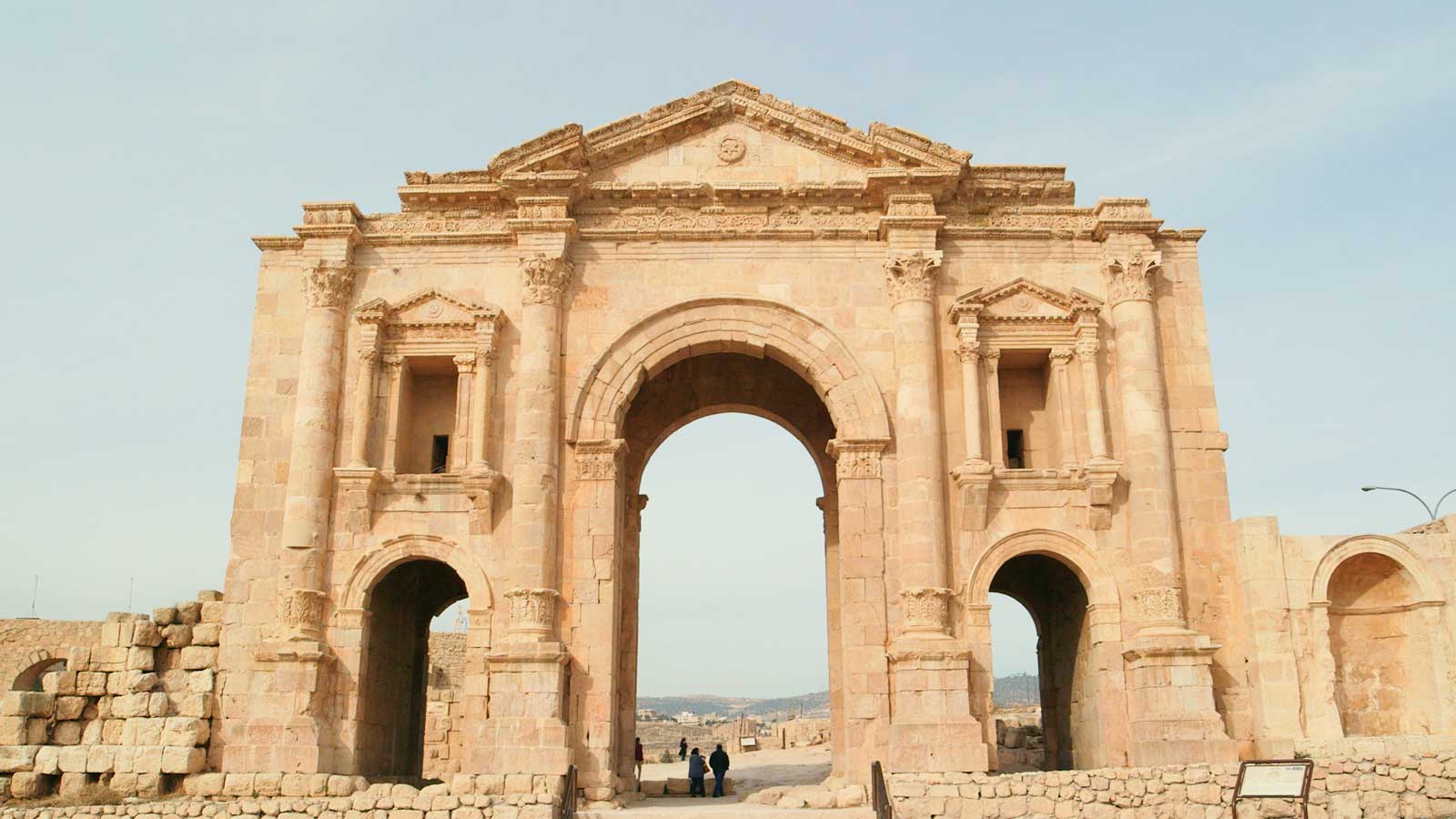 Γέρασα, η πύλη του Αδριανού, 129-130 μ.Χ. (© Υπουργείο Πολιτισμού Ιορδανίας)
