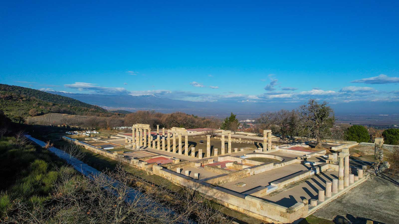 Αιγές, το αναστηλωμένο Ανάκτορο του Φιλίππου Β' μέσα 4ου αι. π.Χ. (© Υπουργείο Πολιτισμού / Εφορεία Αρχαιοτήτων Ημαθίας)
