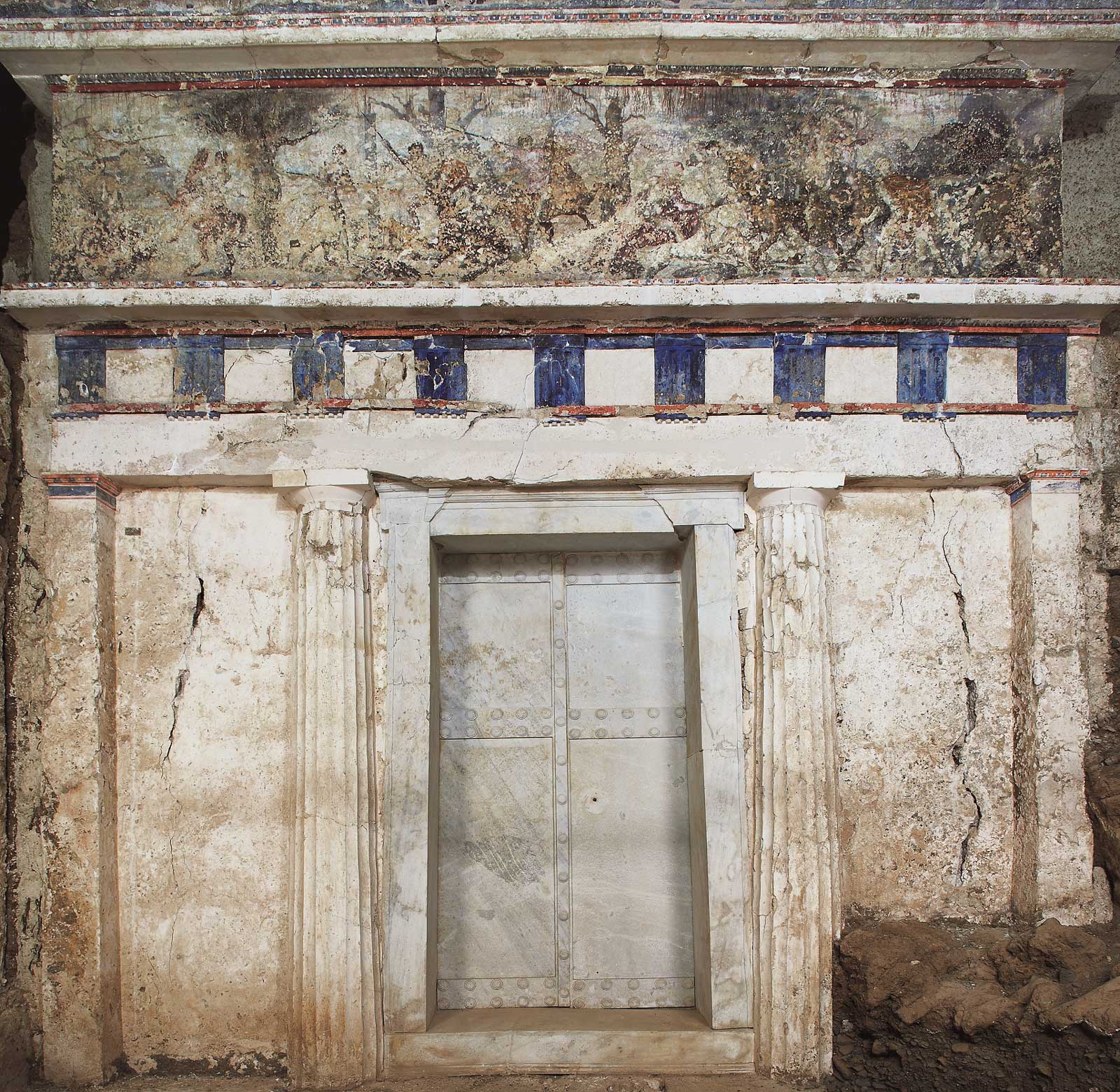 Αιγές, Τάφος Φιλίππου Β', πρόσοψη, 336 π.Χ. (© Υπουργείο Πολιτισμού / Εφορεία Αρχαιοτήτων Ημαθίας )
