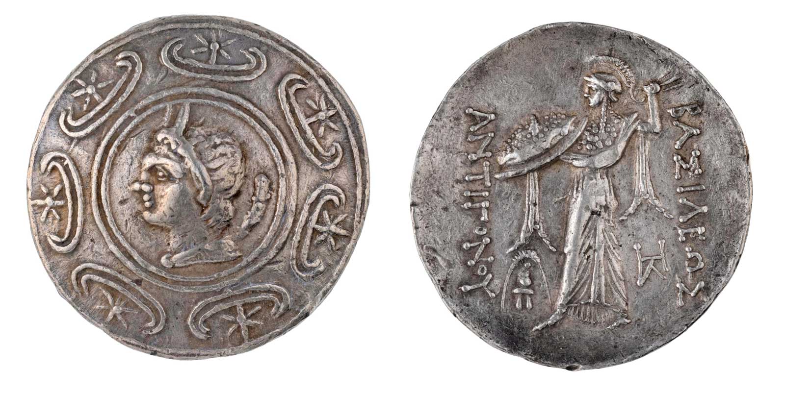 Αργυρό νόμισμα Αντιγόνου Γονατά, 277-239 π.Χ., Συλλογή Θ. Αραβάνη (© Υπουργείο Πολιτισμού / Εφορεία Αρχαιοτήτων Ημαθίας)
